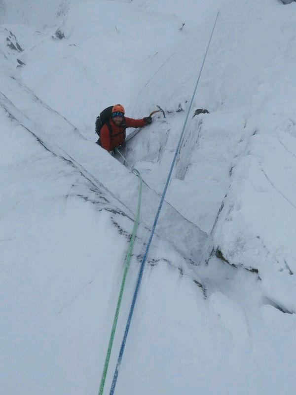 NE Buttress CIC Hut Week